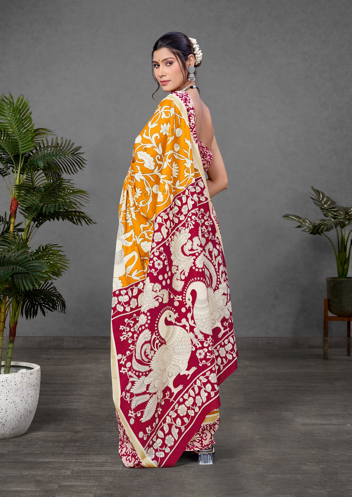 Urban Pallu Woven Design Pure Cotton Daily Saree