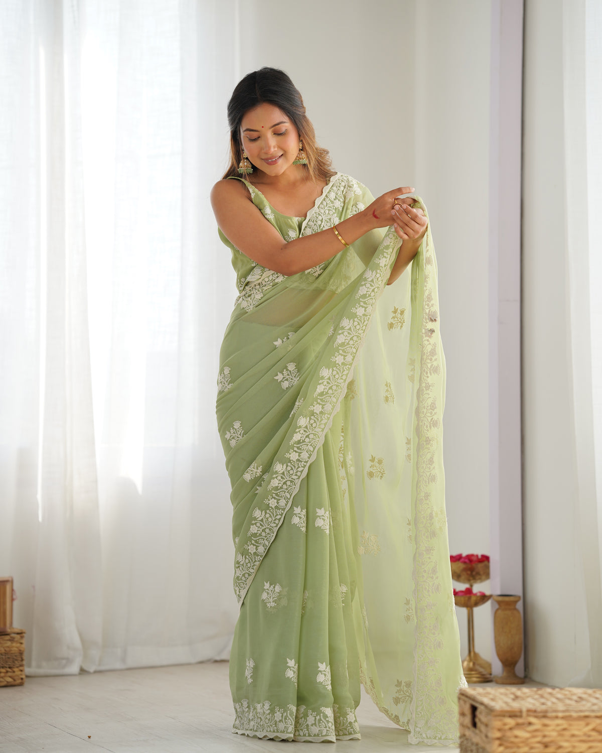 Urban Pallu Embroidered Organza Party Saree