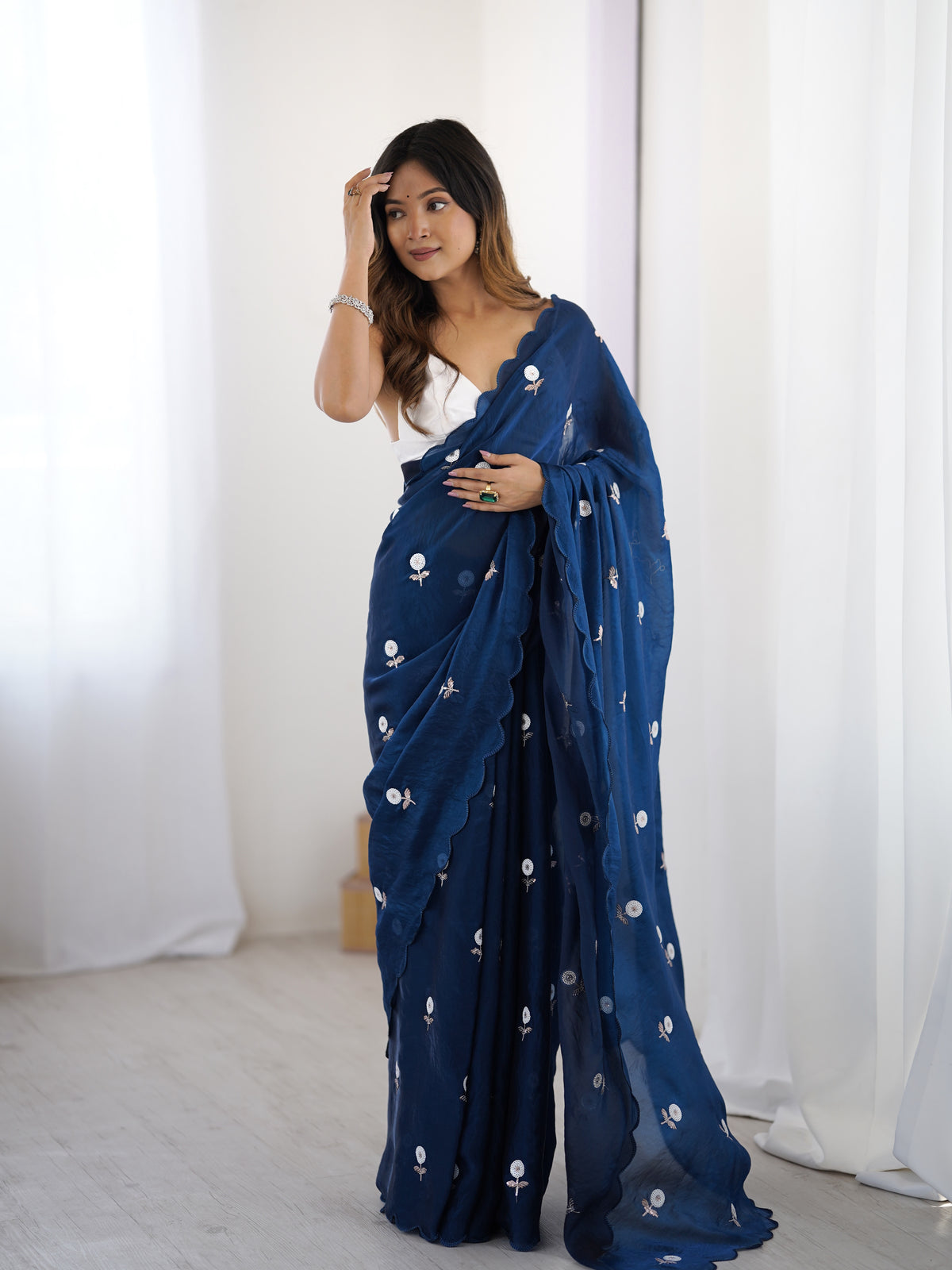 Urban Pallu Solid Poly Georgette Festive Saree