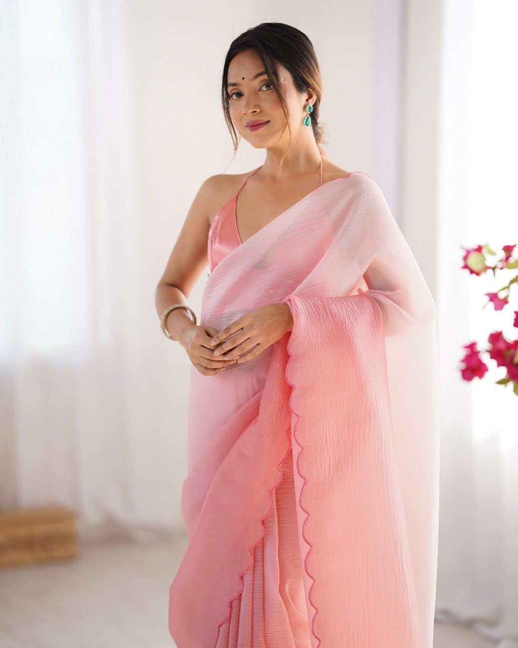 Urban Pallu Solid Silk Blend Party Saree
