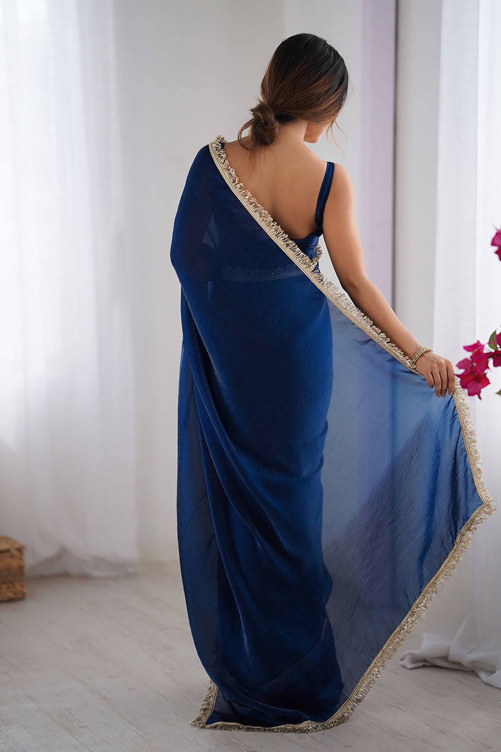 Urban Pallu Solid Poly Georgette Daily Saree