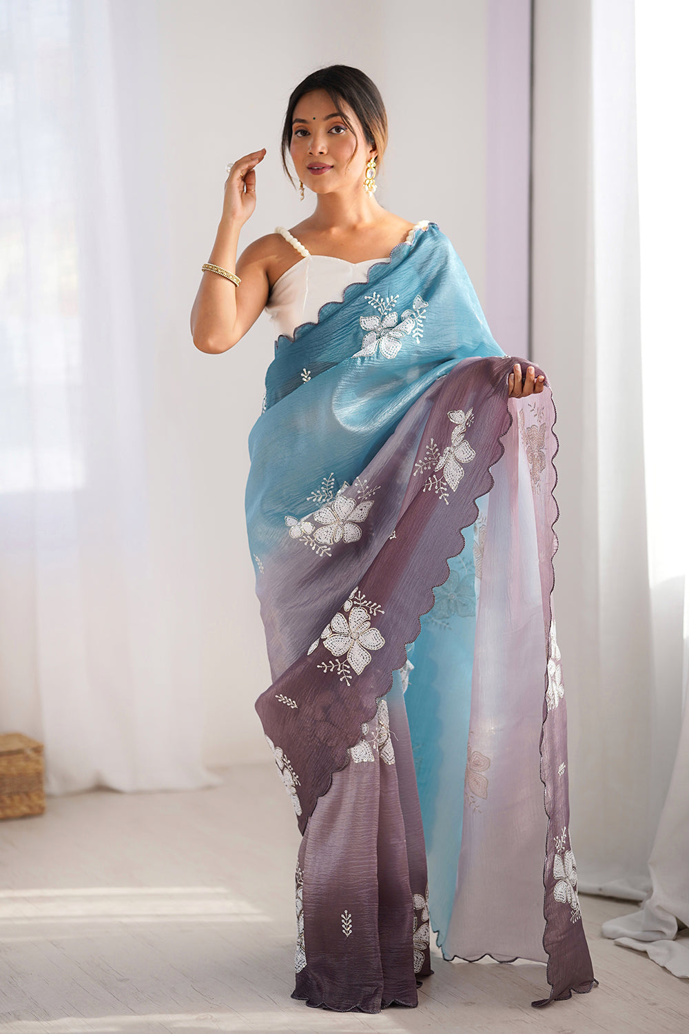 Urban Pallu Embroidered Poly Chiffon Daily Saree