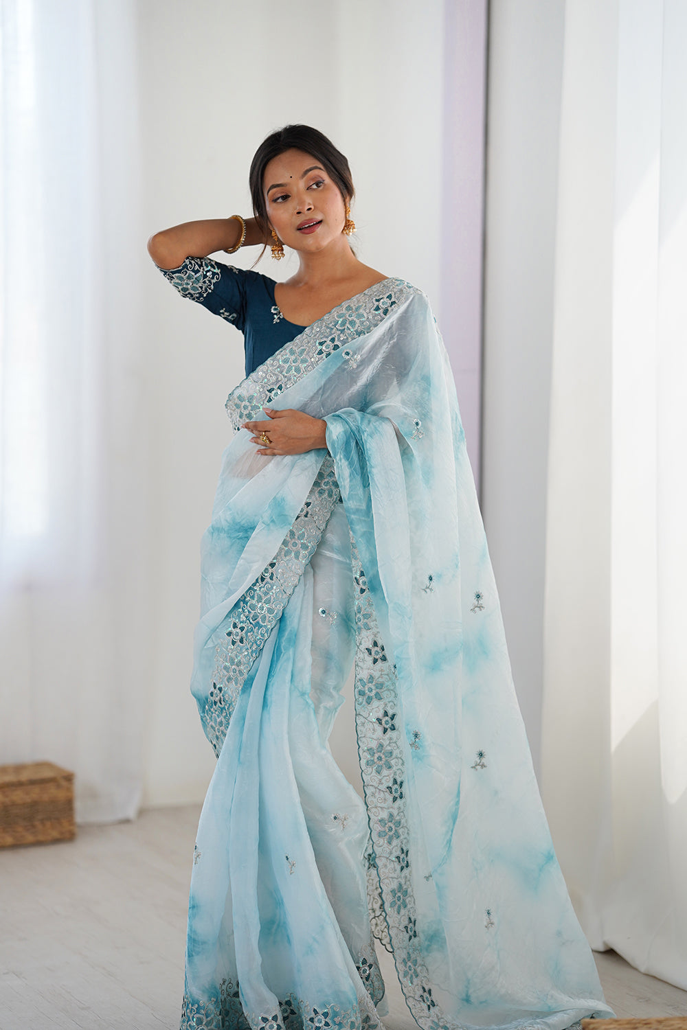 Urban Pallu Embroidered Poly Chiffon Daily Saree