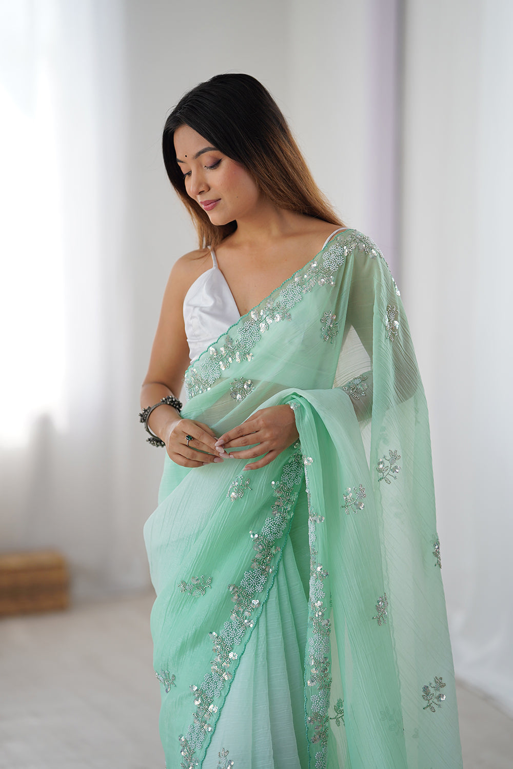 Urban Pallu Solid Poly Chiffon Daily Saree