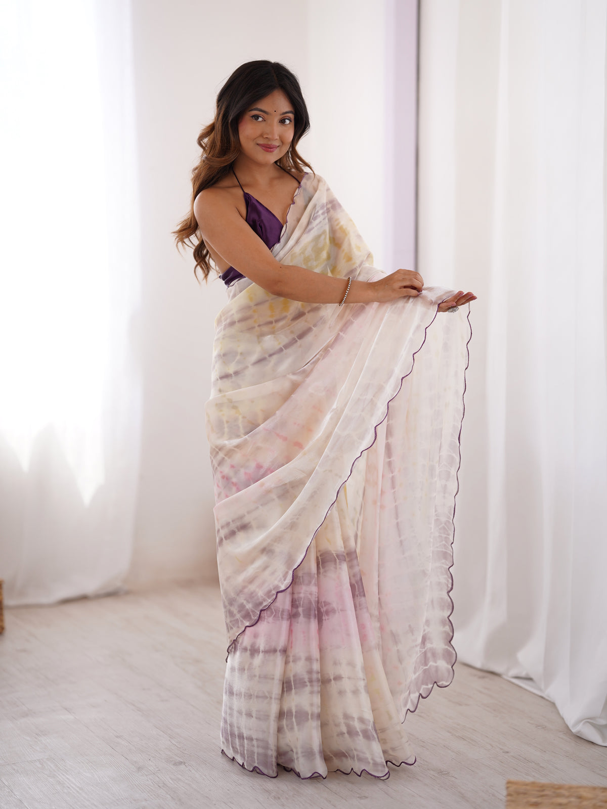 Urban Pallu Solid Organza Daily Saree