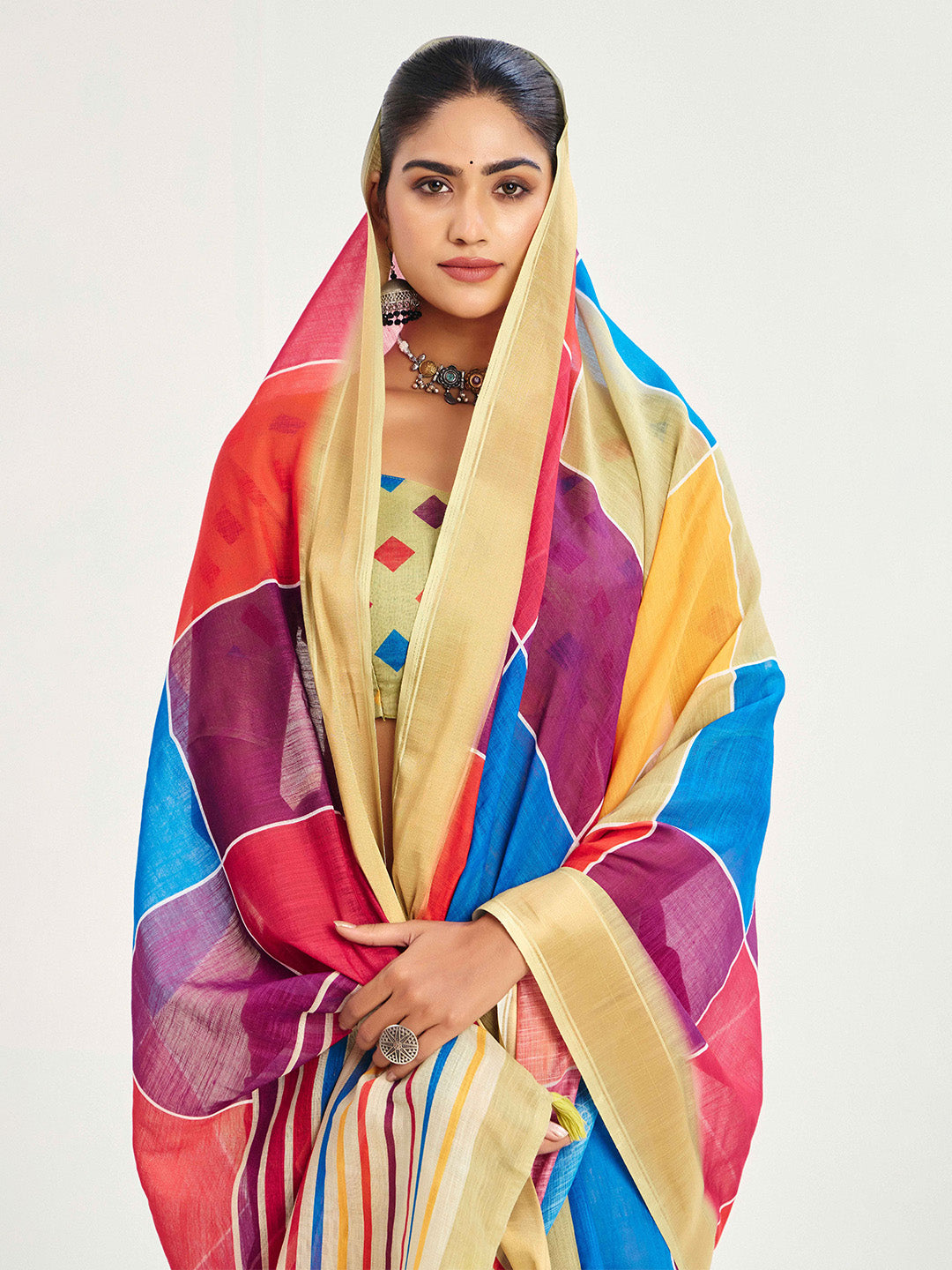 Urban Pallu Checked Silk Blend Fusion Saree