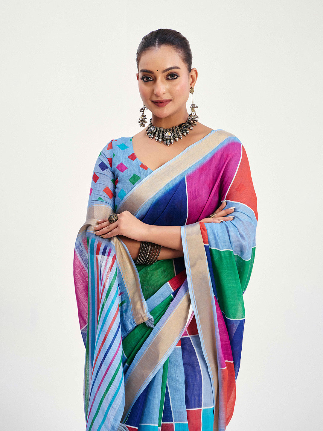 Urban Pallu Checked Silk Blend Fusion Saree