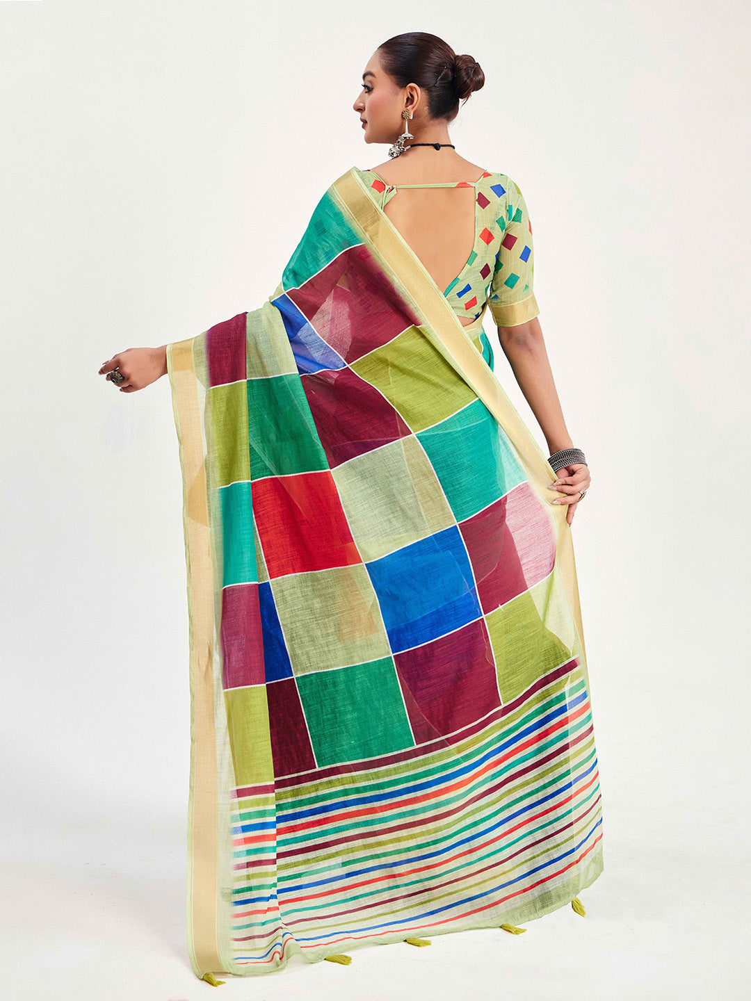 Urban Pallu Checked Silk Blend Fusion Saree