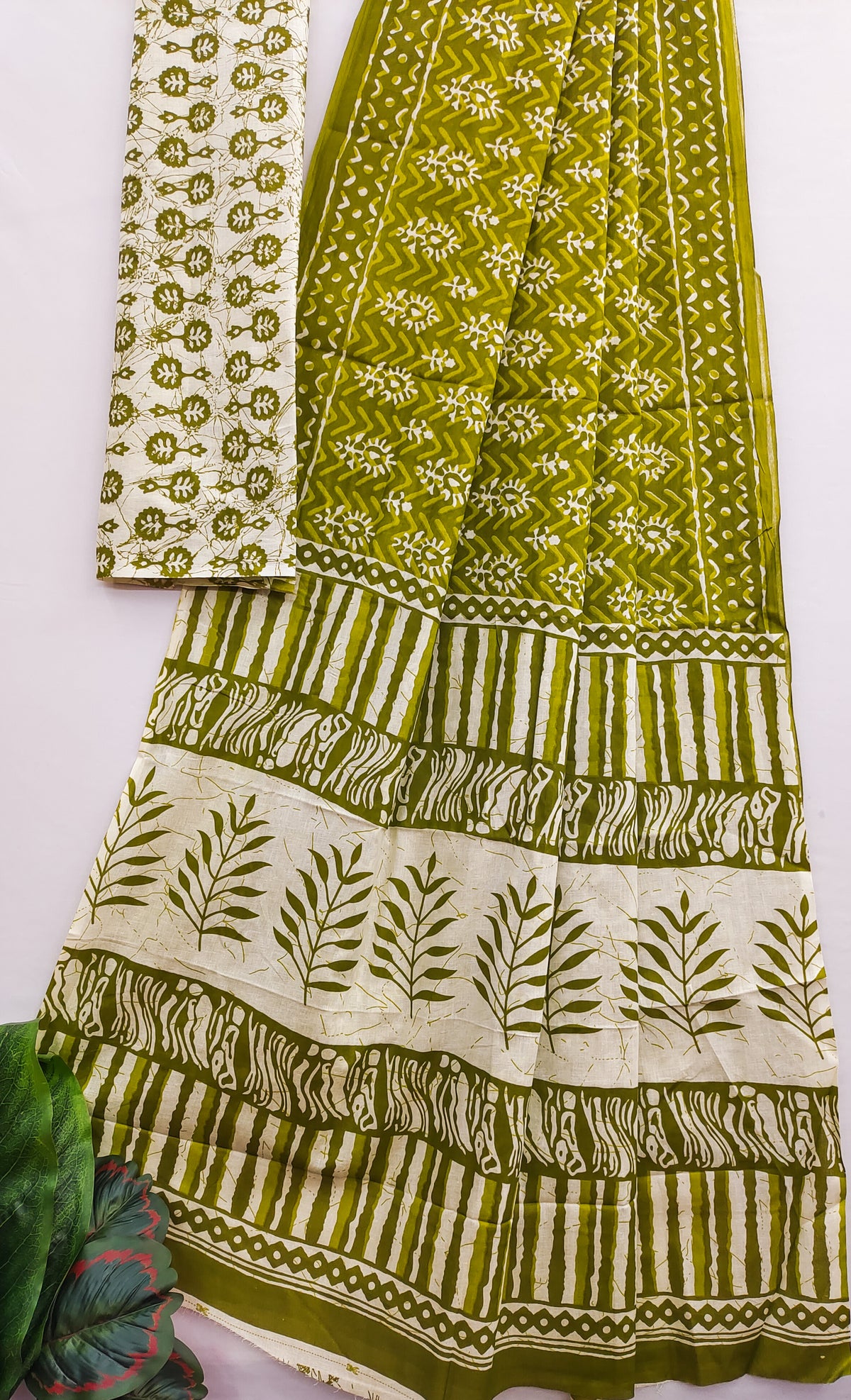 Urban Pallu Woven Design Pure Cotton Daily Saree