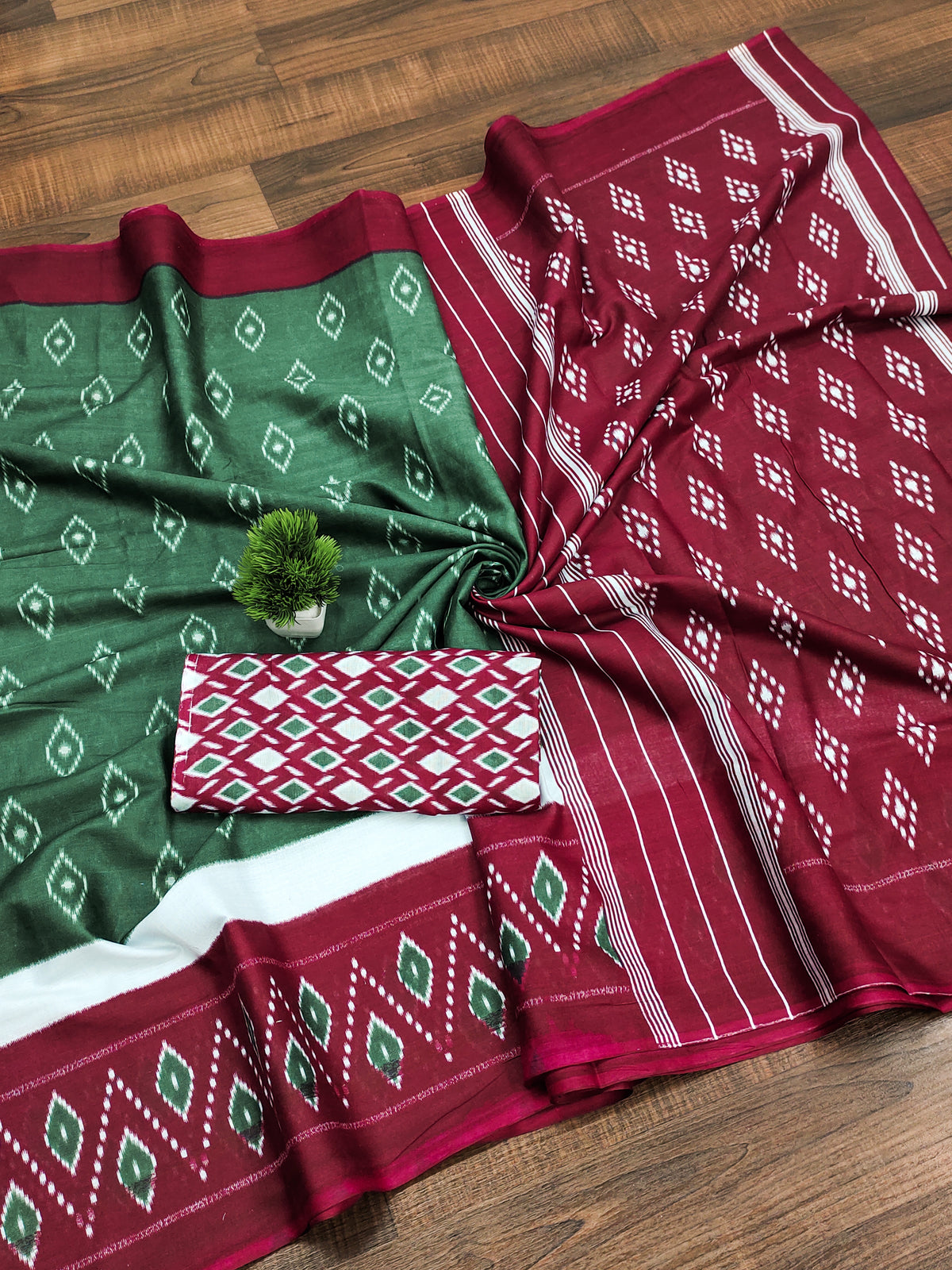 Urban Pallu Woven Design Pure Cotton Daily Saree