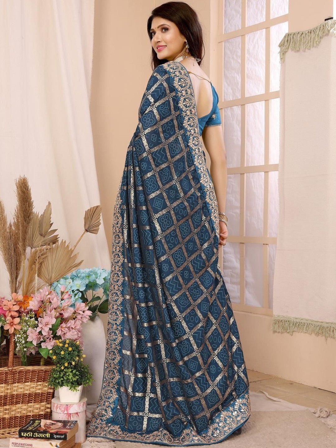 Urban Pallu Floral Sequinned Silk Blend Fusion Saree