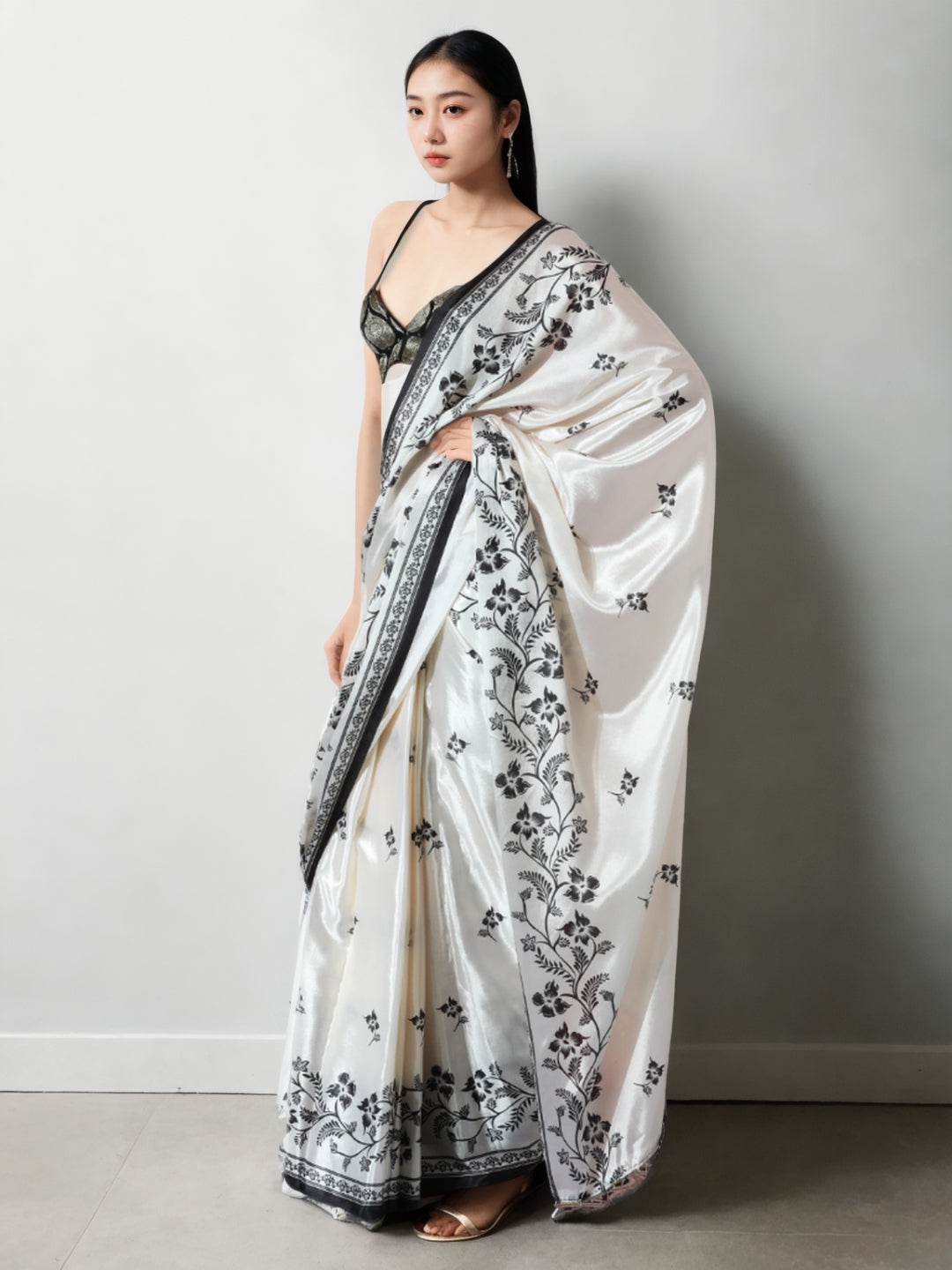 Urban Pallu Woven Design Silk Blend Fusion Saree