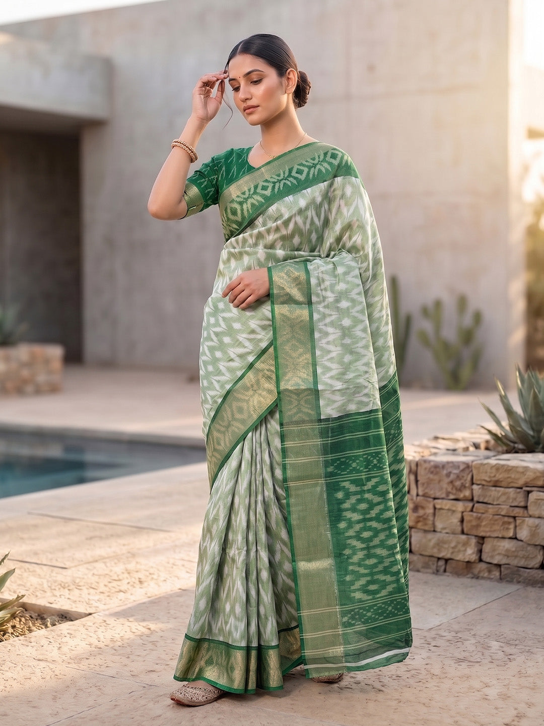Urban Pallu Printed Silk Blend Festive Saree