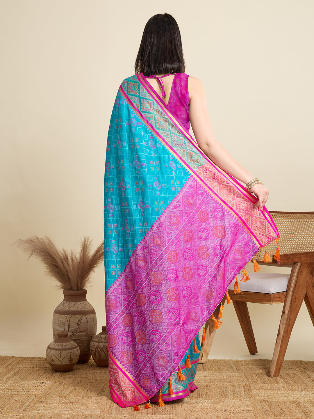 Urban Pallu Woven Design Silk Blend Party Saree