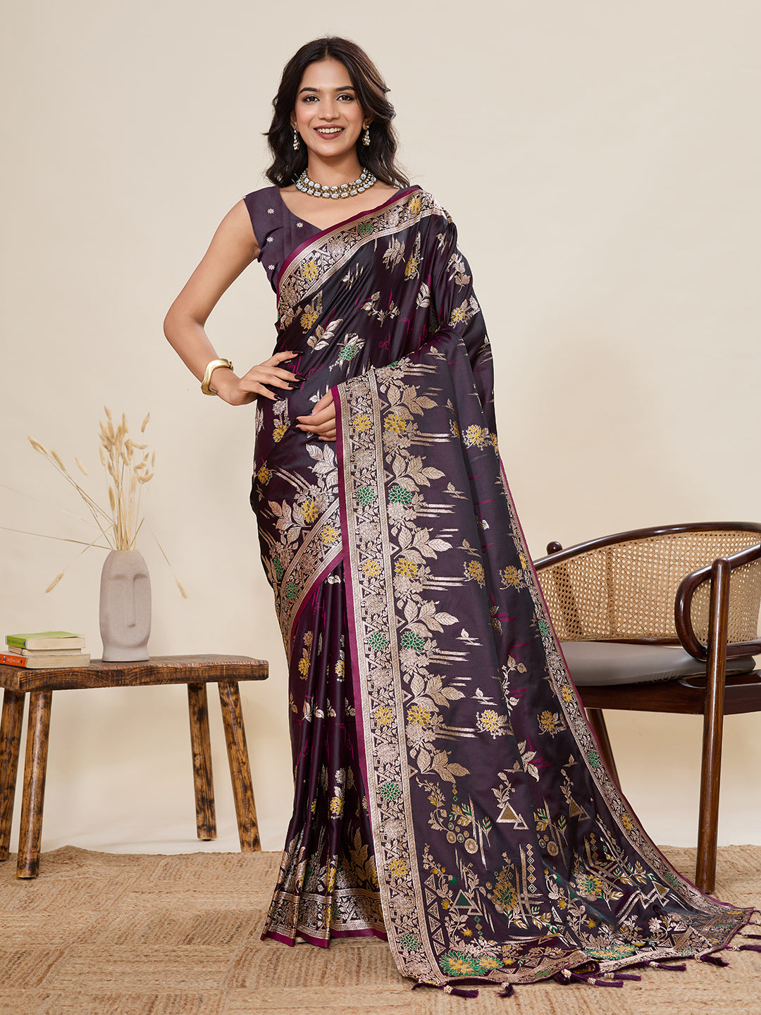 Urban Pallu Woven Design Silk Blend Party Saree