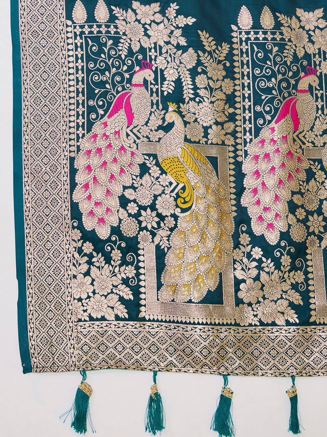 Urban Pallu Woven Design Silk Blend Party Saree