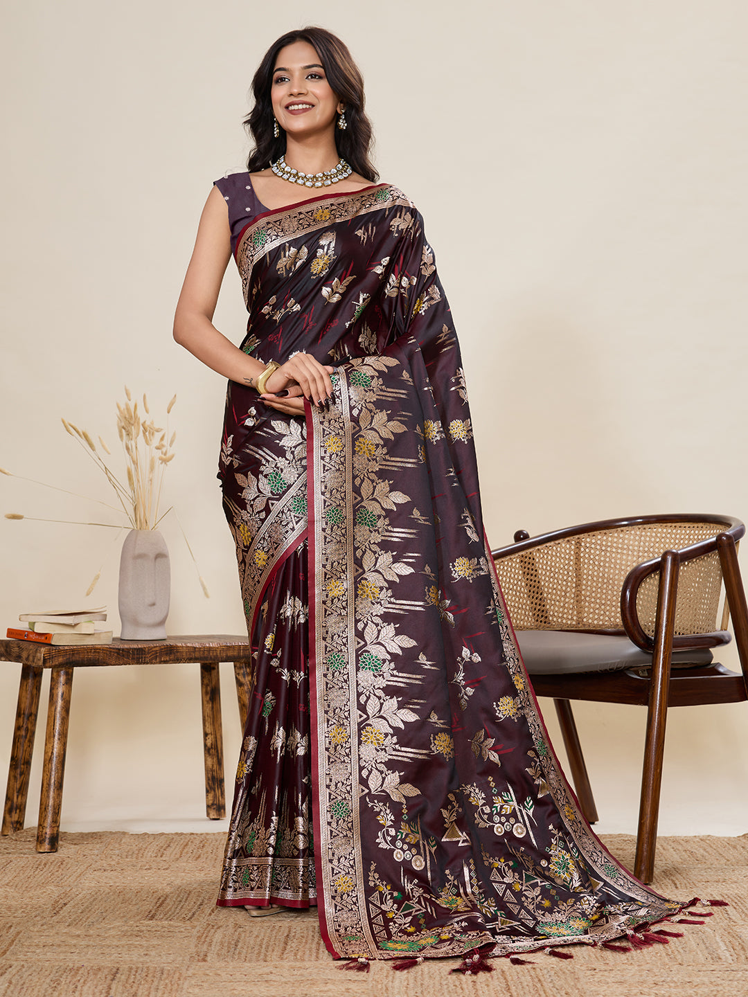 Urban Pallu Woven Design Silk Blend Party Saree