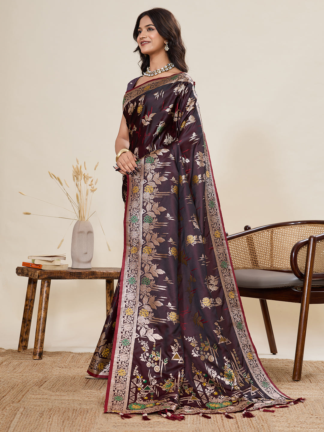 Urban Pallu Woven Design Silk Blend Party Saree