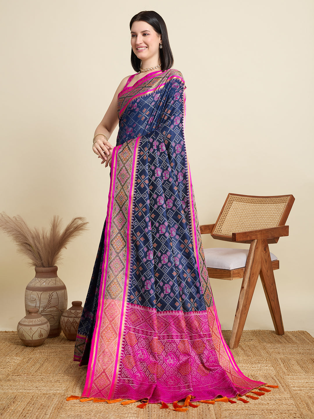 Urban Pallu Woven Design Silk Blend Party Saree