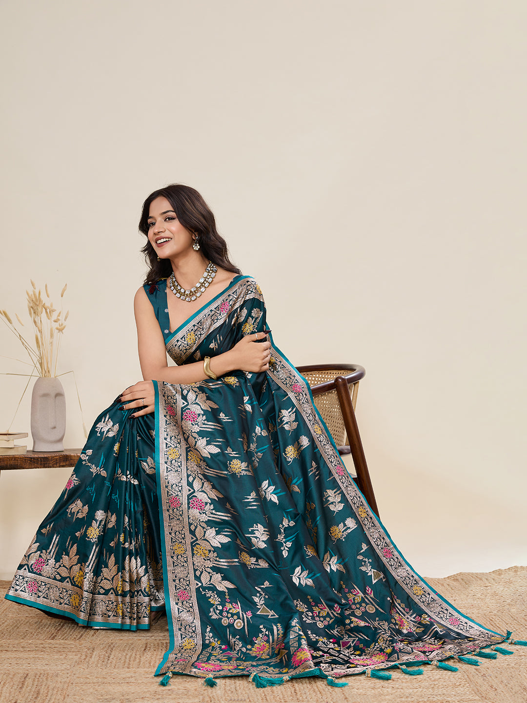 Urban Pallu Woven Design Silk Blend Party Saree