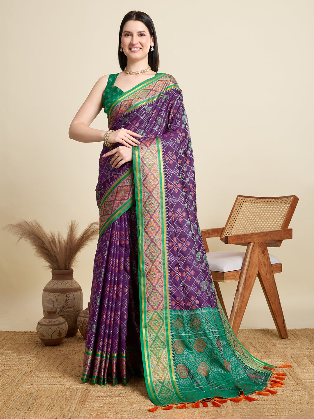 Urban Pallu Woven Design Silk Blend Party Saree