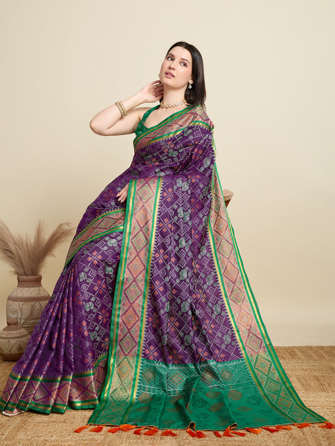 Urban Pallu Woven Design Silk Blend Party Saree