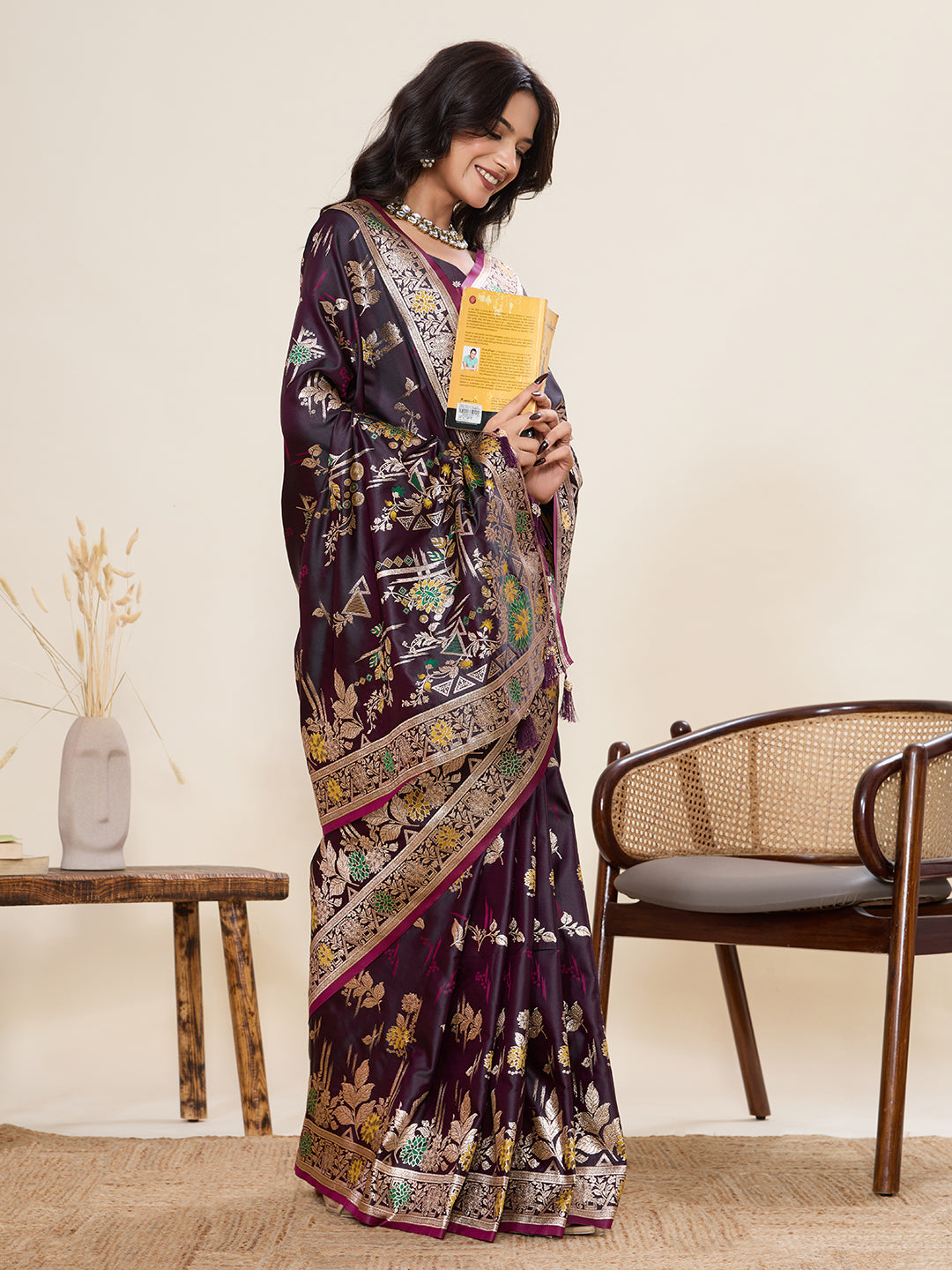 Urban Pallu Woven Design Silk Blend Party Saree