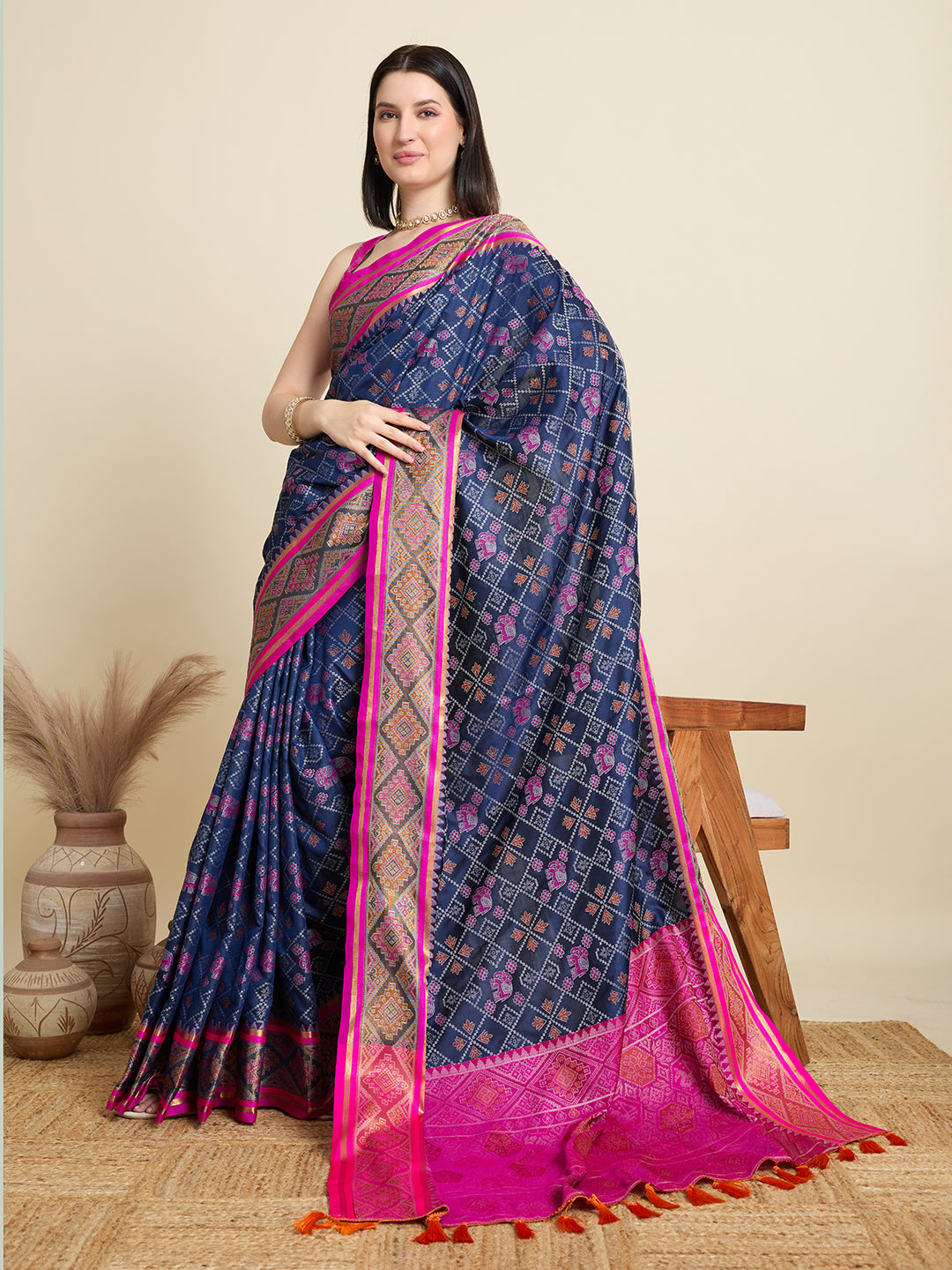 Urban Pallu Woven Design Silk Blend Party Saree