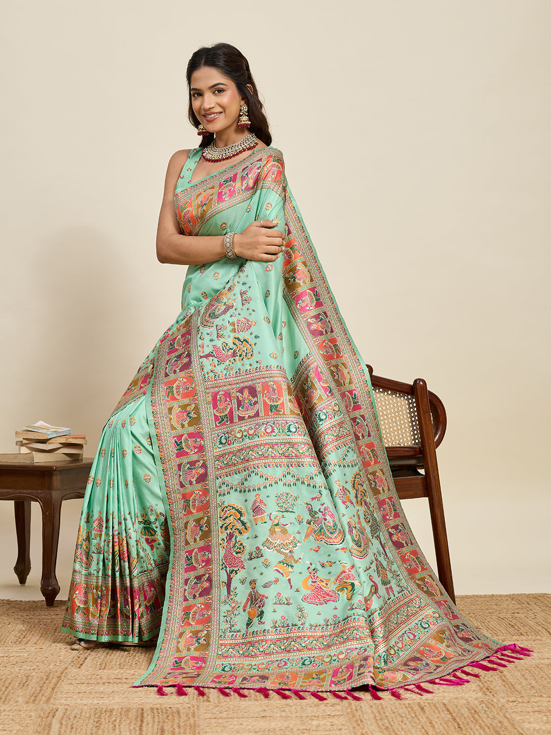 Urban Pallu Woven Design Silk Blend Party Saree