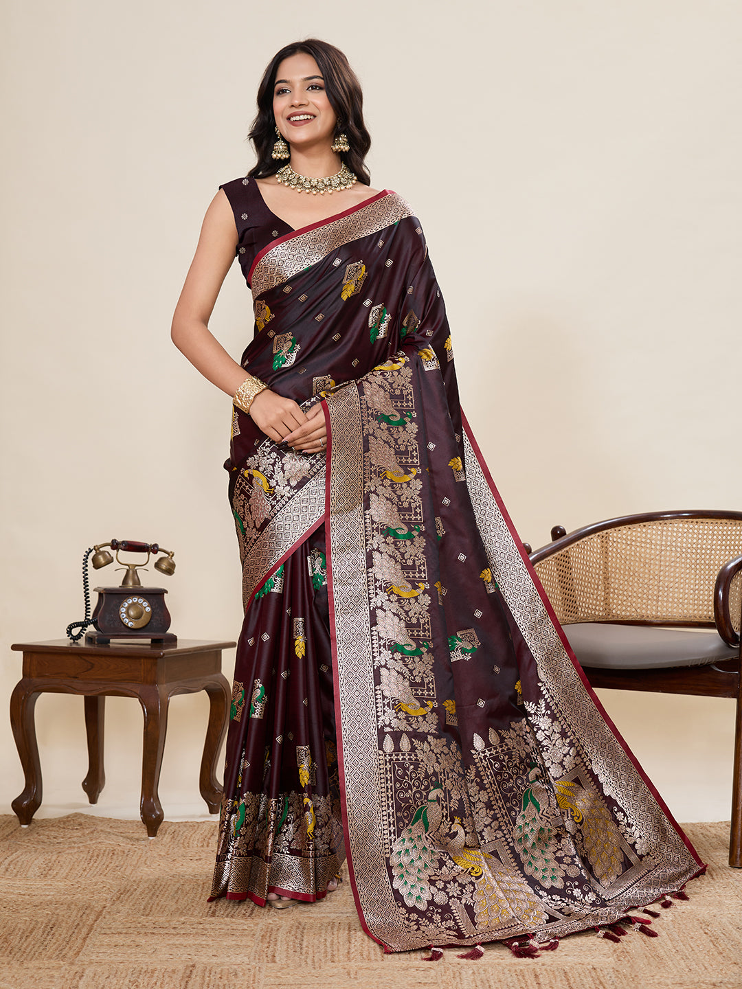 Urban Pallu Woven Design Silk Blend Party Saree