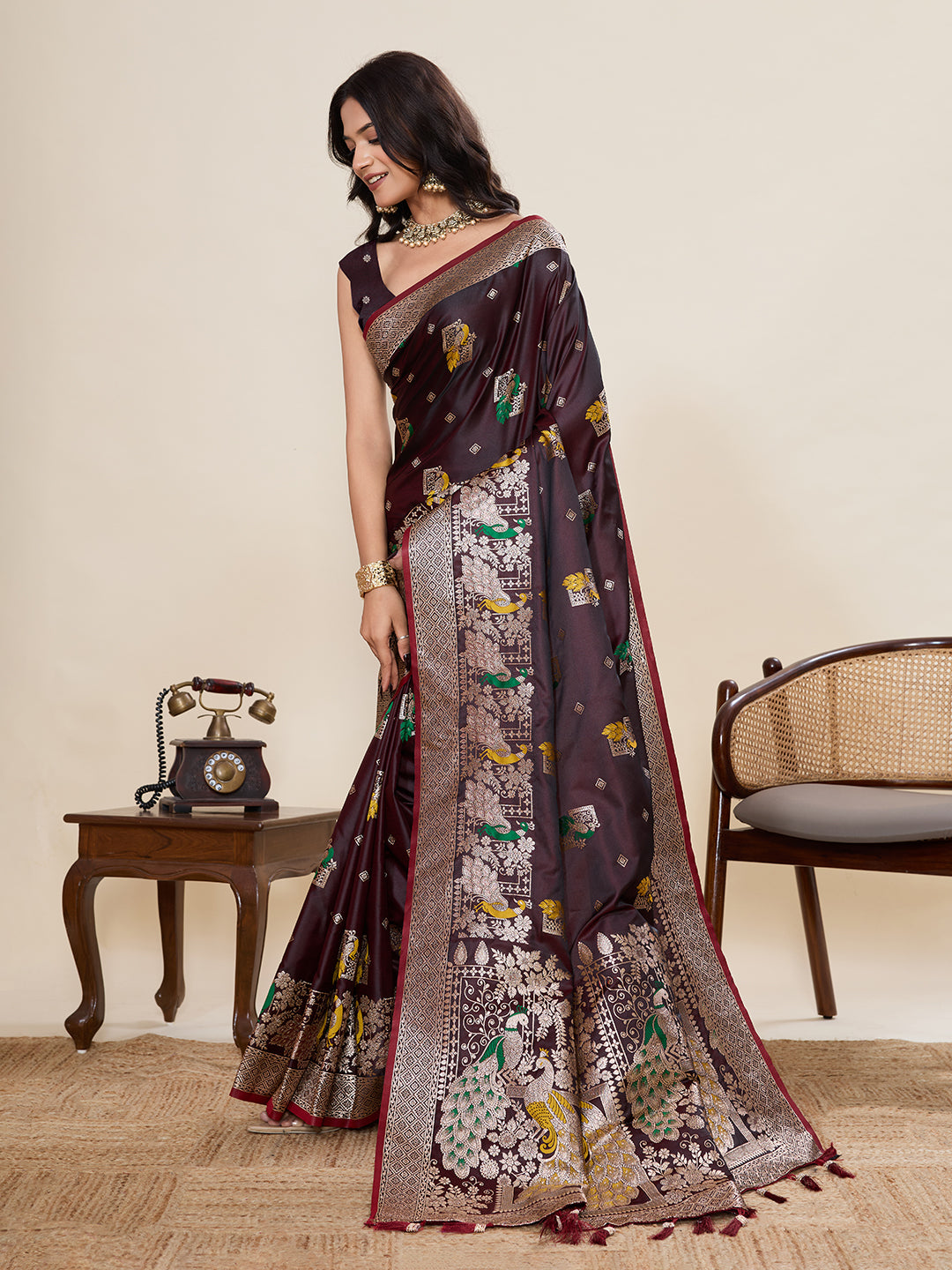 Urban Pallu Woven Design Silk Blend Party Saree
