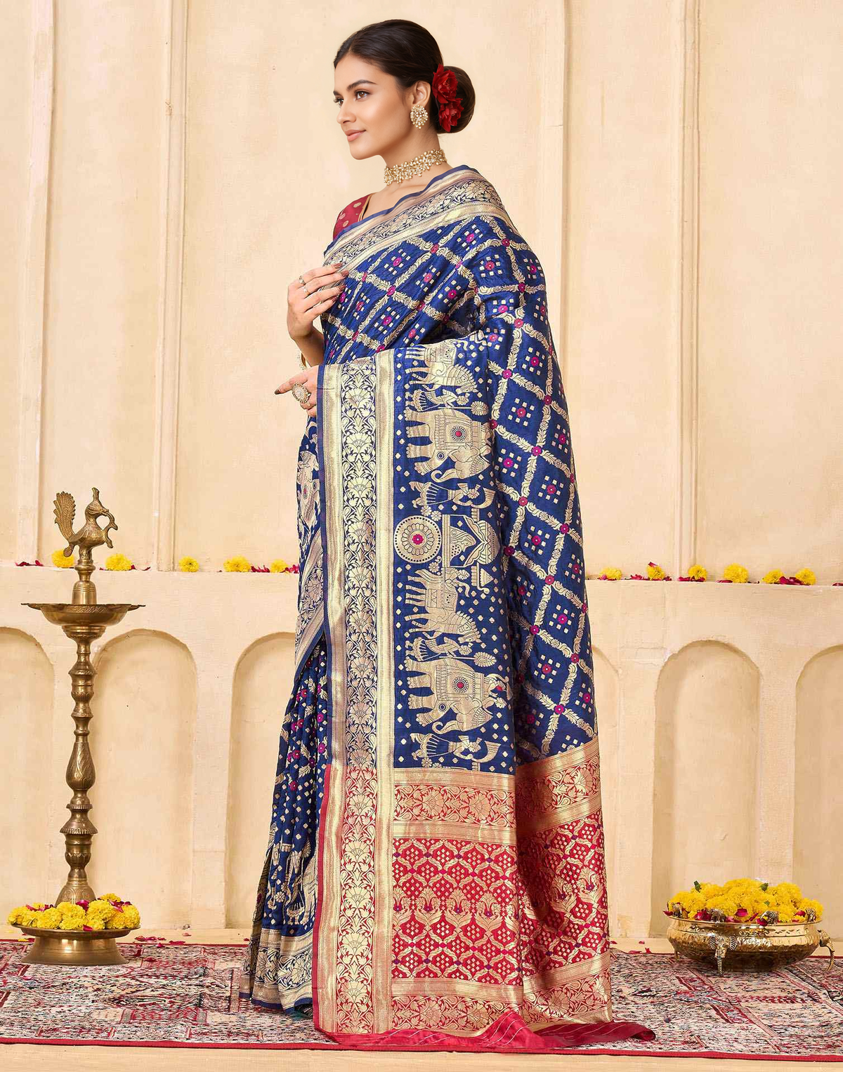 Urban Pallu Woven Design Silk Blend Festive Saree