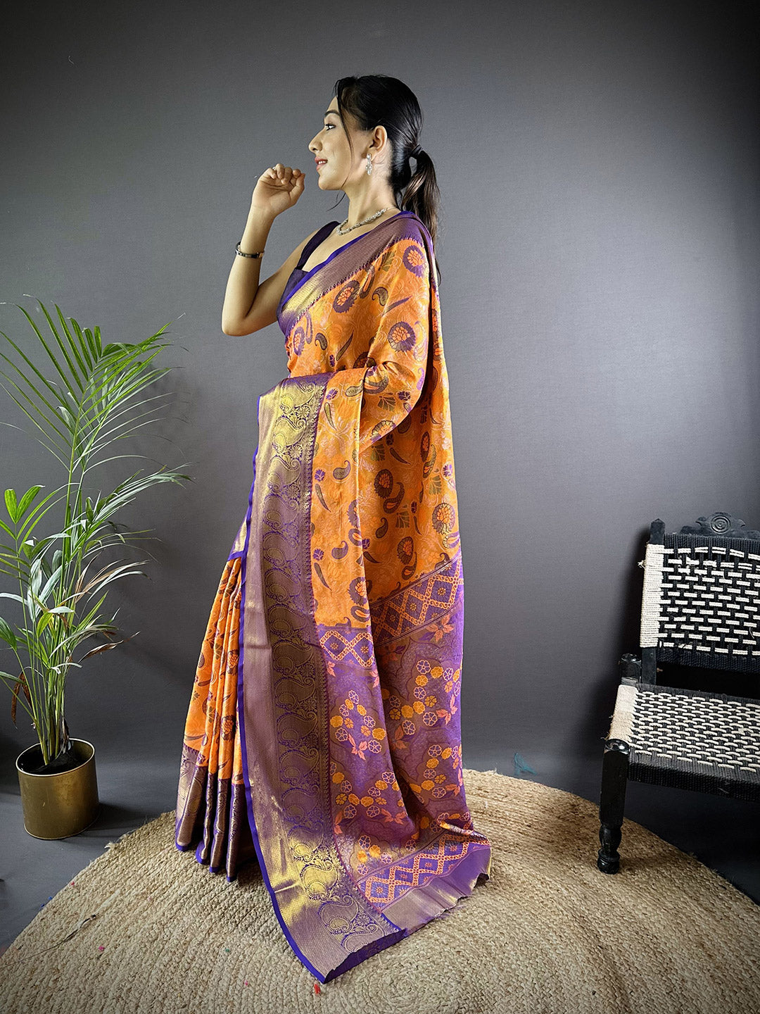 Urban Pallu Woven Design Silk Blend Traditional Saree