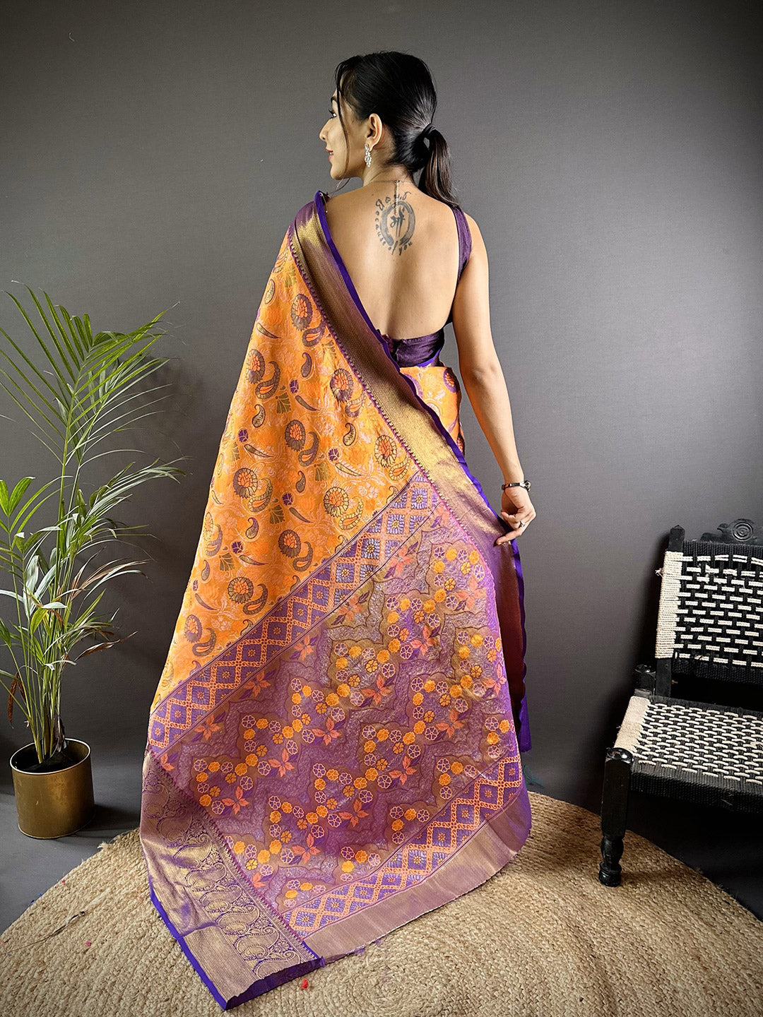 Urban Pallu Woven Design Silk Blend Traditional Saree