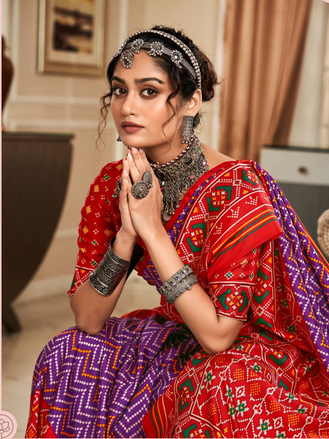 Urban Pallu Woven Design Cotton Blend Daily Saree
