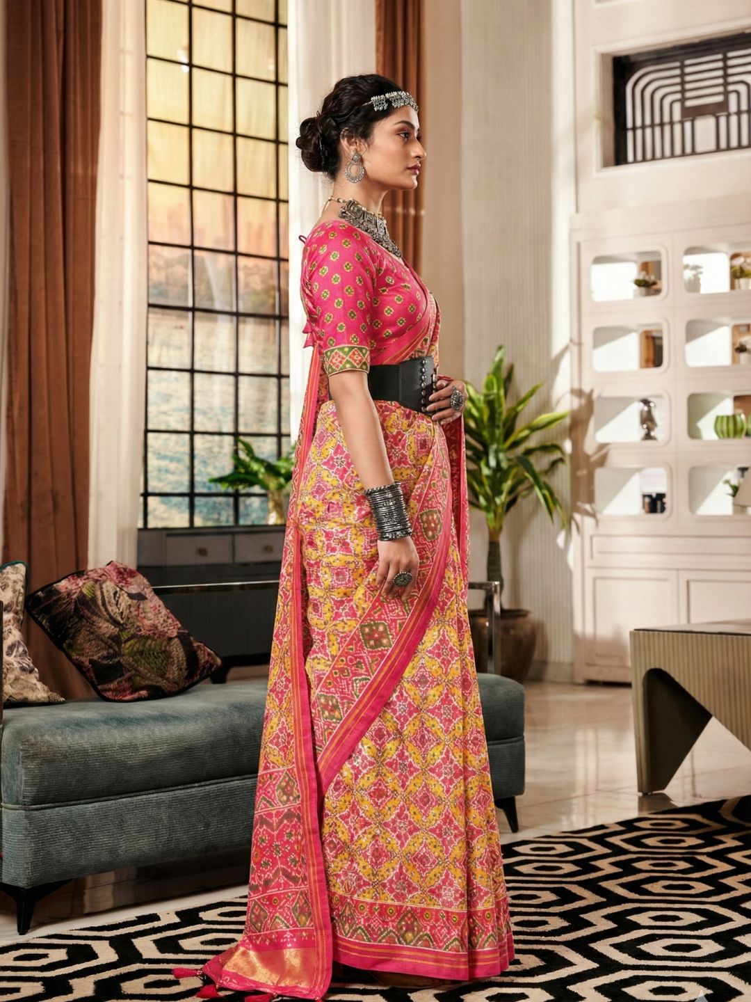 Urban Pallu Woven Design Cotton Blend Daily Saree