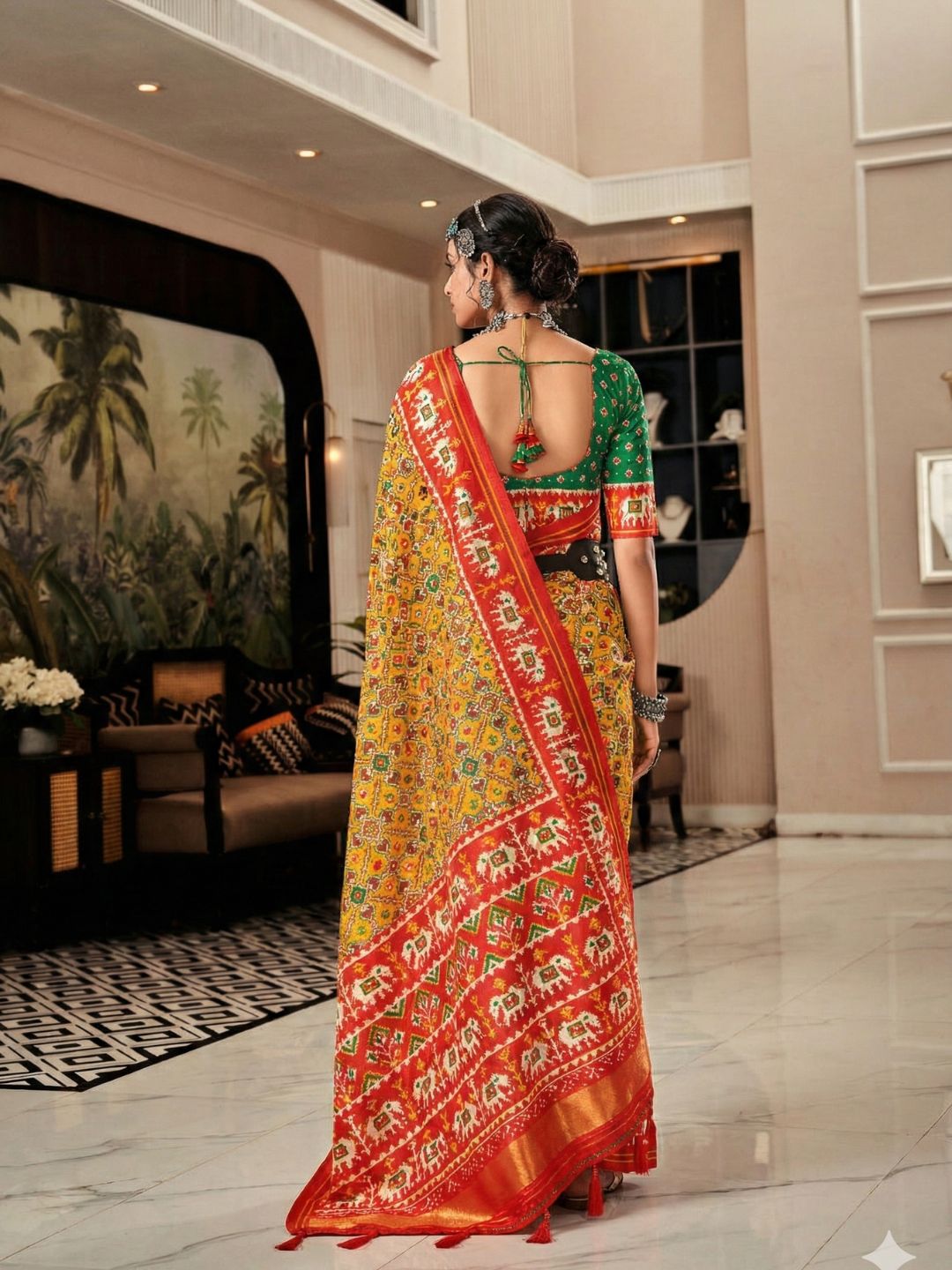 Urban Pallu Woven Design Cotton Blend Daily Saree