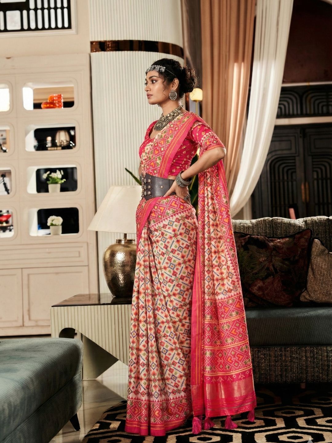 Urban Pallu Woven Design Cotton Blend Daily Saree