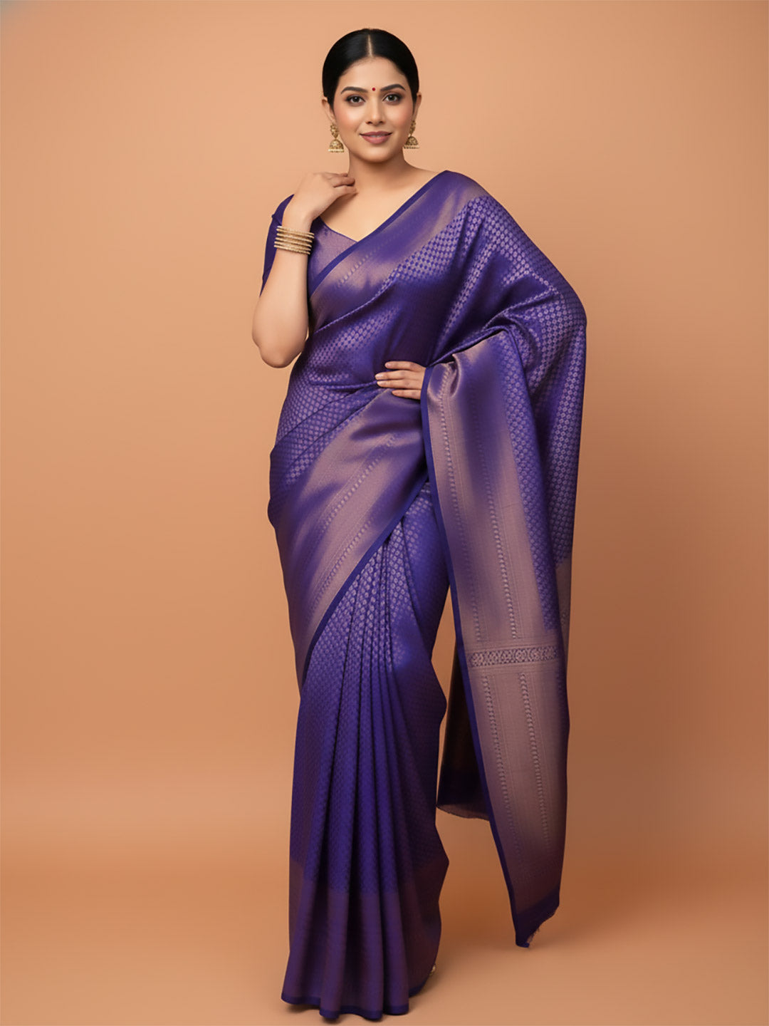 Urban Pallu Woven Design Silk Blend Traditional Saree
