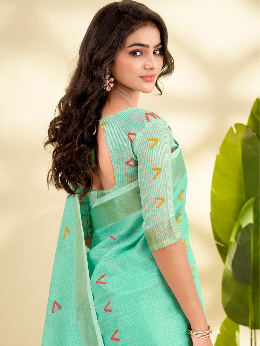 Urban Pallu Woven Design Cotton Blend Daily Saree