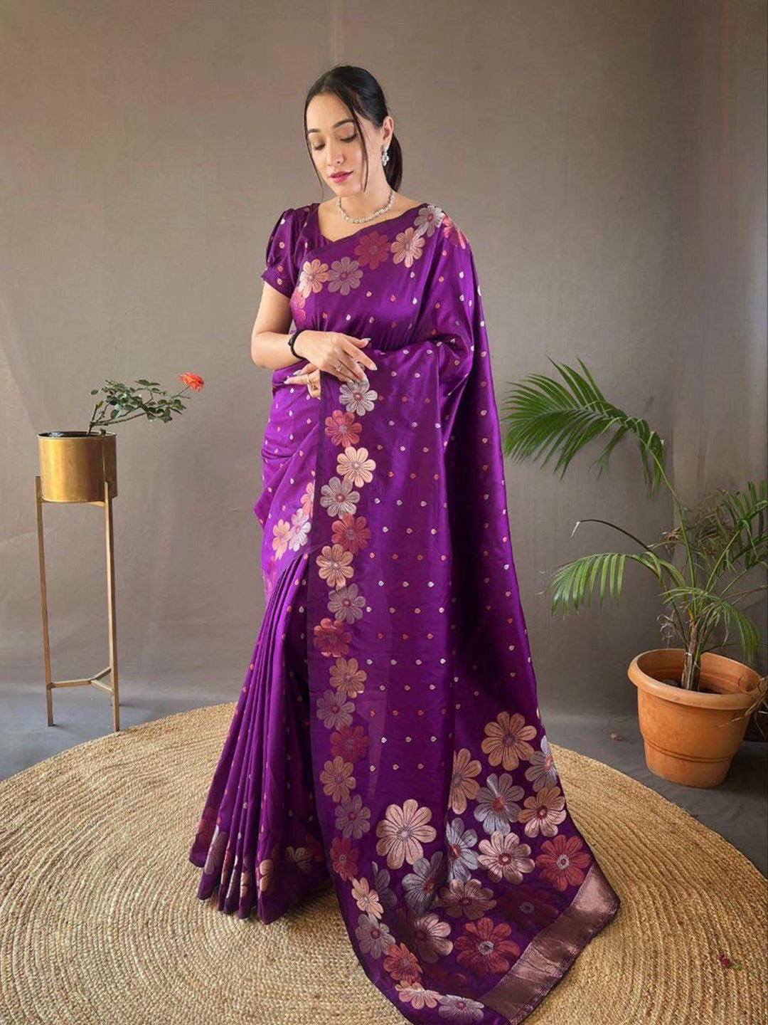 Urban Pallu Woven Design Silk Blend Work Saree