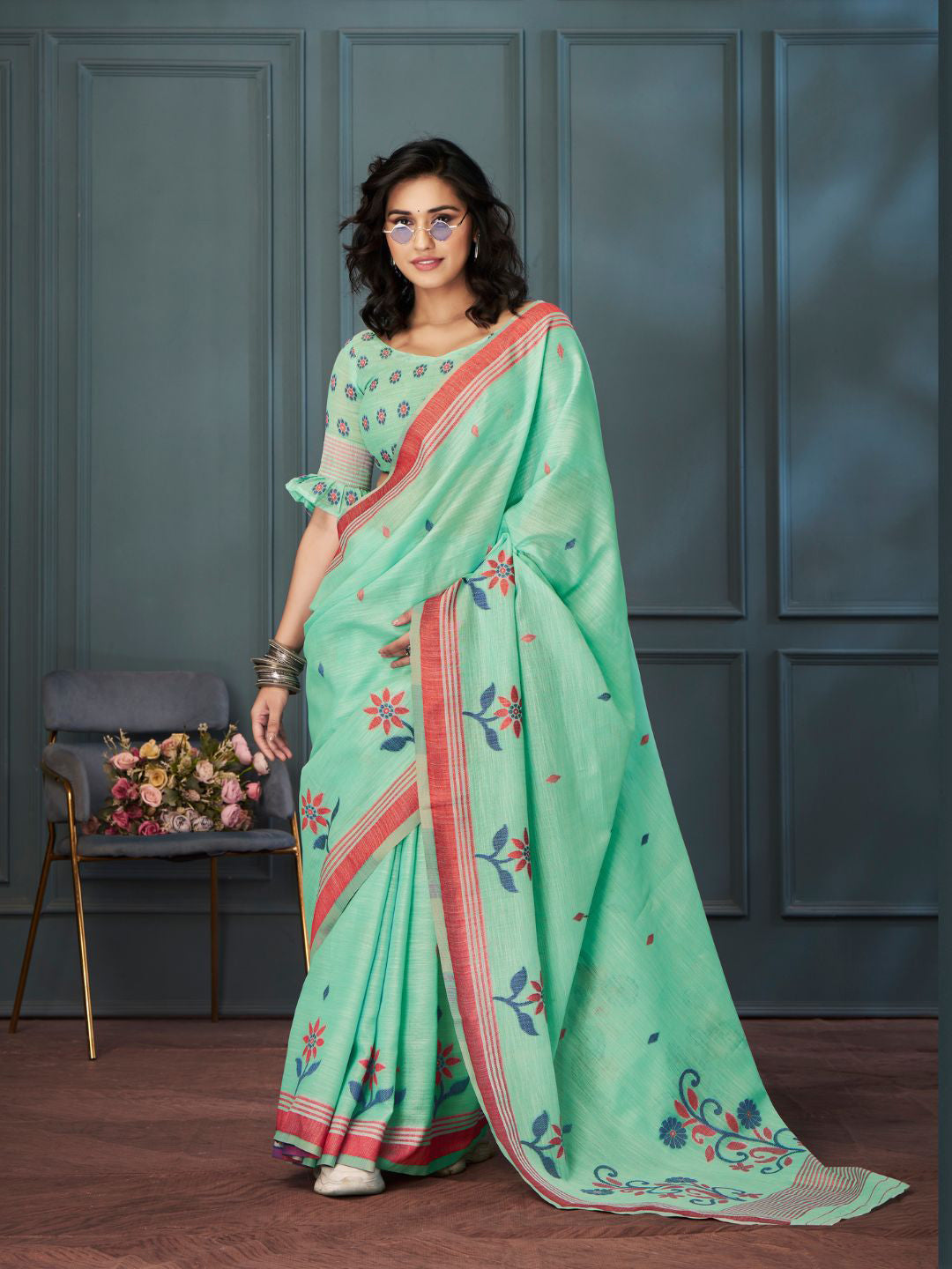 Urban Pallu Solid Cotton Blend Daily Saree