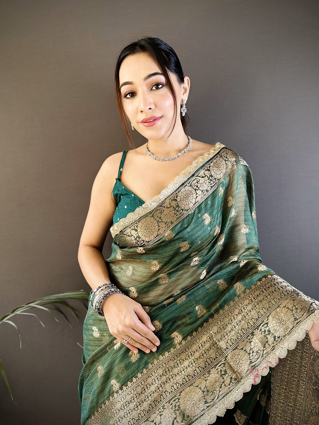 Urban Pallu Woven Design Silk Blend Traditional Saree