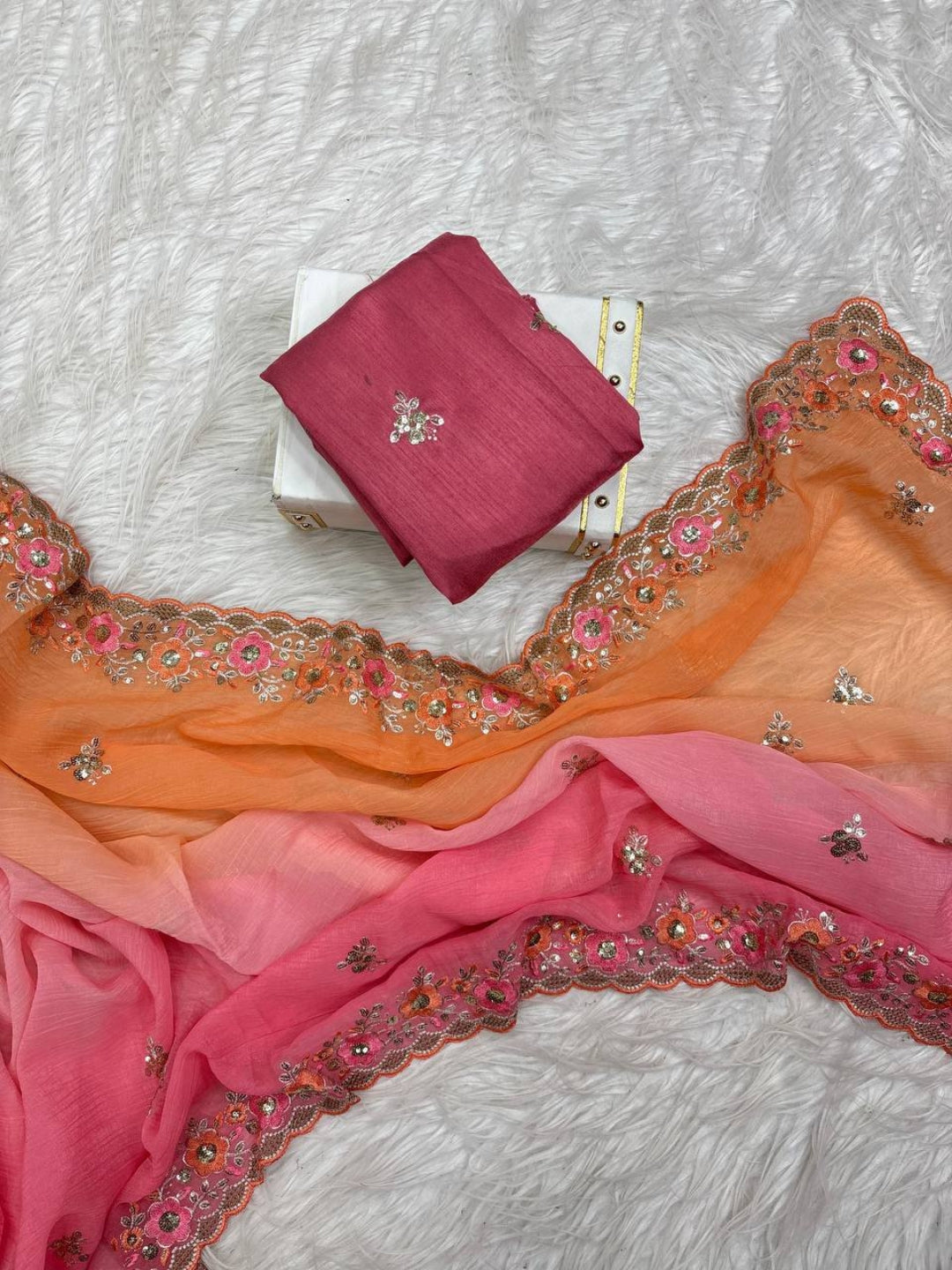 Urban Pallu Solid Poly Georgette Traditional Saree