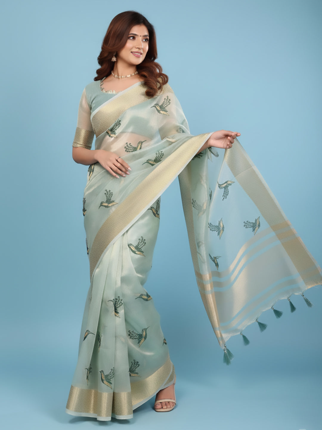 Urban Pallu Floral Sequinned Silk Blend Fusion Saree