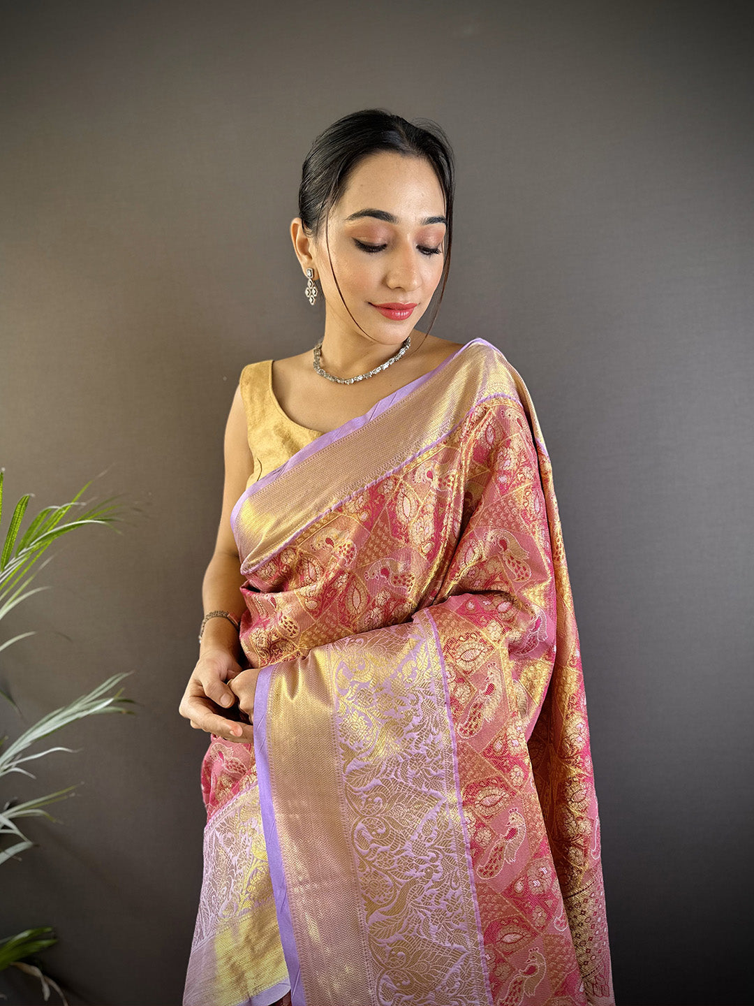 Urban Pallu Woven Design Silk Blend Traditional Saree