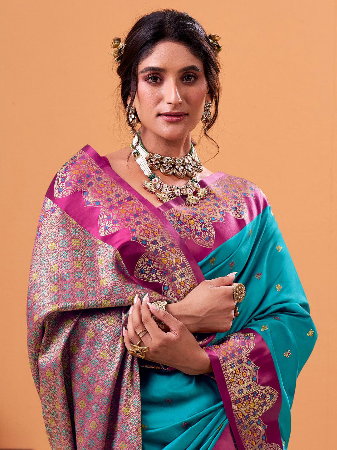 Urban Pallu Solid Silk Blend Festive Saree
