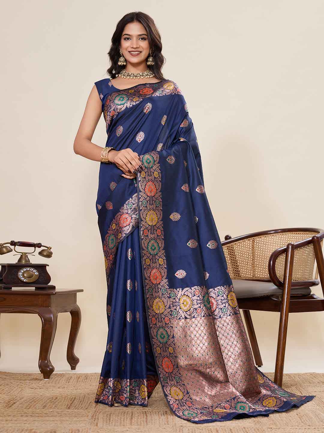 Urban Pallu Woven Design Silk Blend Party Saree