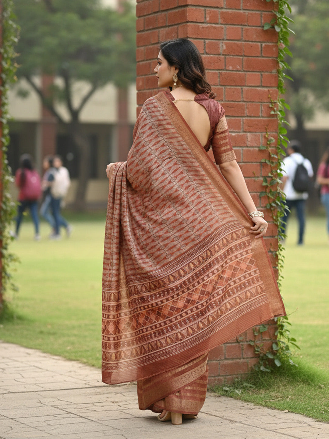 Urban Pallu Floral Sequinned Silk Blend Fusion Saree