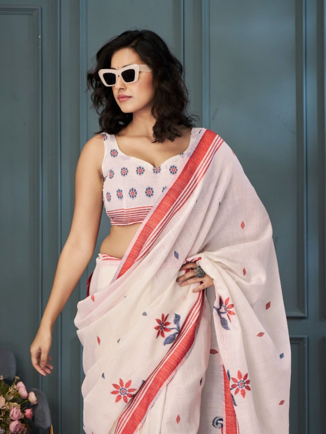Urban Pallu Floral Embroidered Chanderi Saree